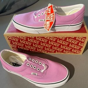 BRAND NEW NEVER BEEN WORN Orchid Vans size 8 womens